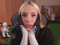 931x698