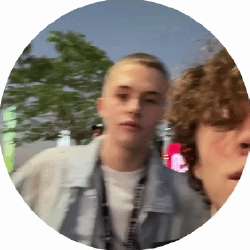 368x368