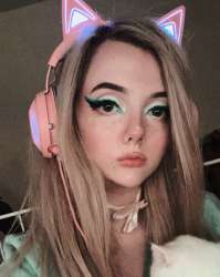 1349x1687