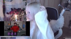 888x498