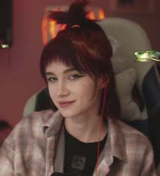 988x1080