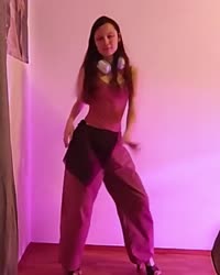 868x1080