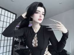 1080x810