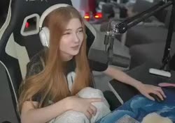 330x234