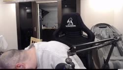 430x246