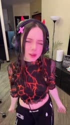 576x1024