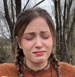 382x387