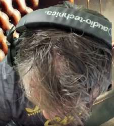 399x443