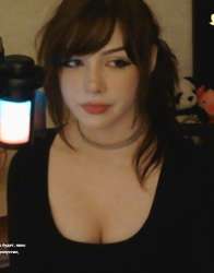 580x739