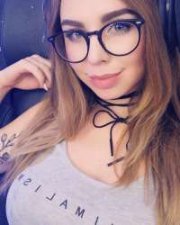 653x815