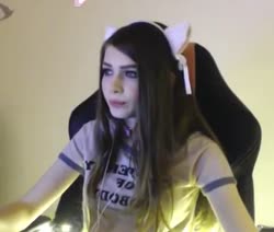 442x376