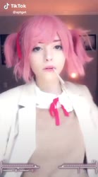 544x976