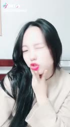 544x976