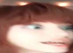 250x183