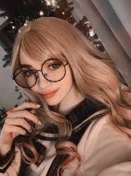 809x1080