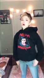 610x1080