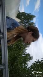 576x1024