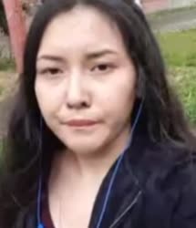 279x323