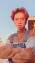 720x1280