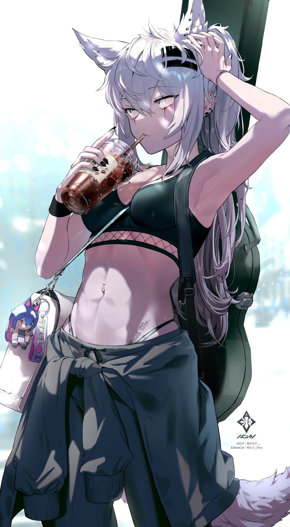 930x1687