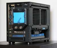 900x758