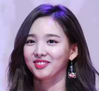 878x812