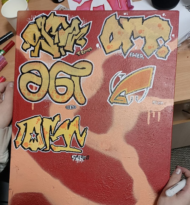 631x681