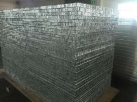900x675