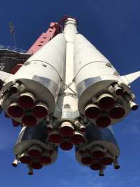 708x944