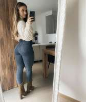 828x985