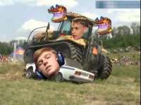 602x449